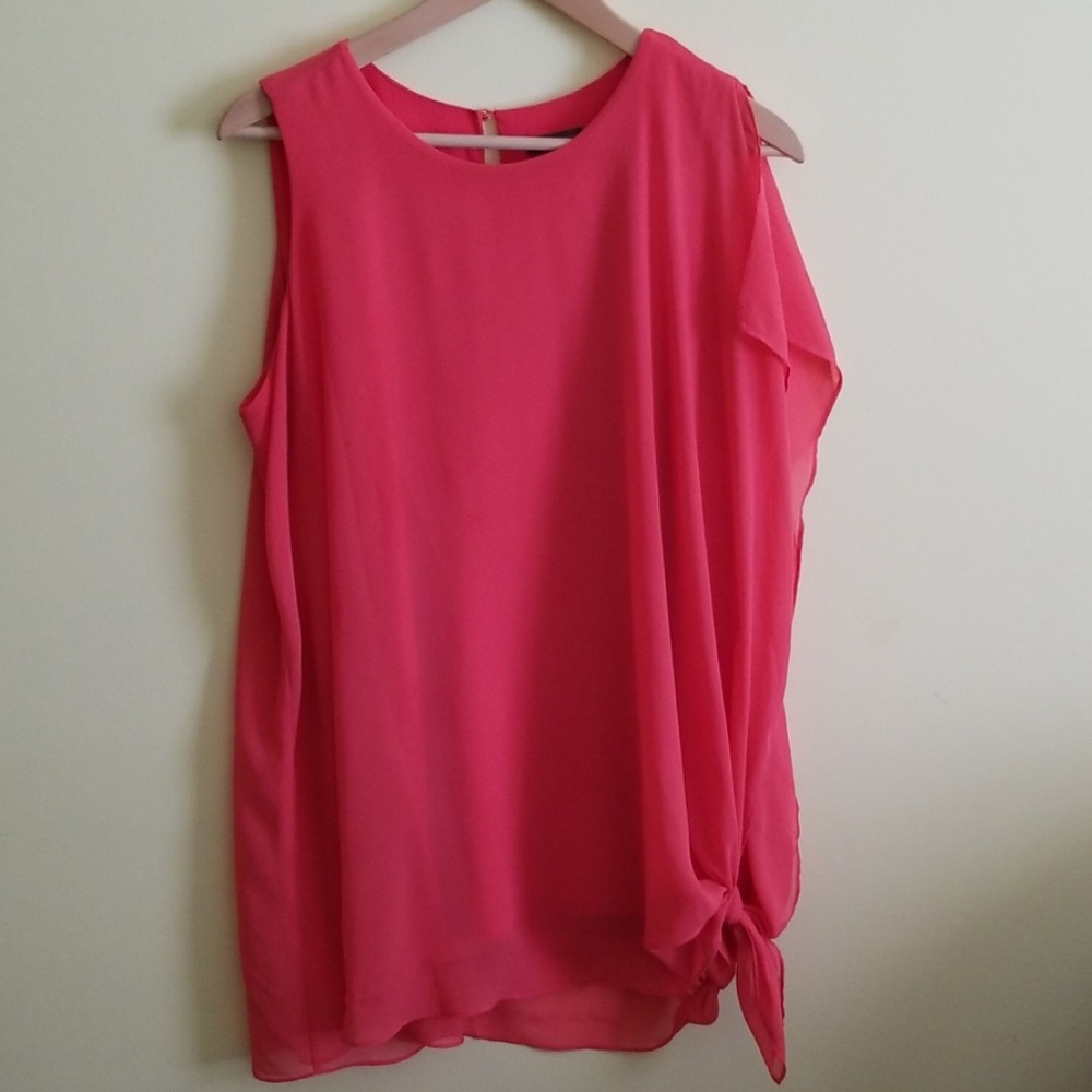 Vince camuto top.